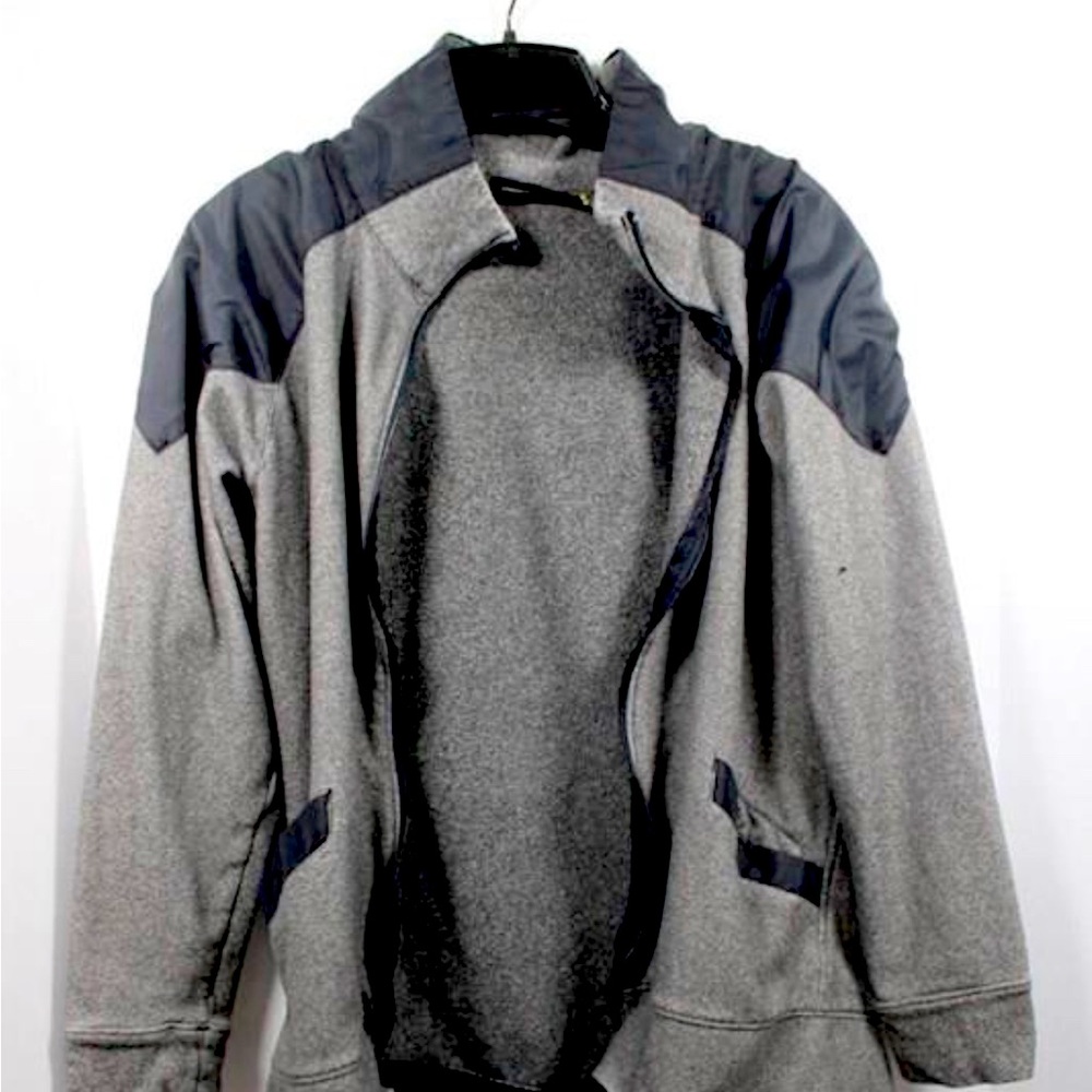 Under Armour Men’s size M full zip grey sweater